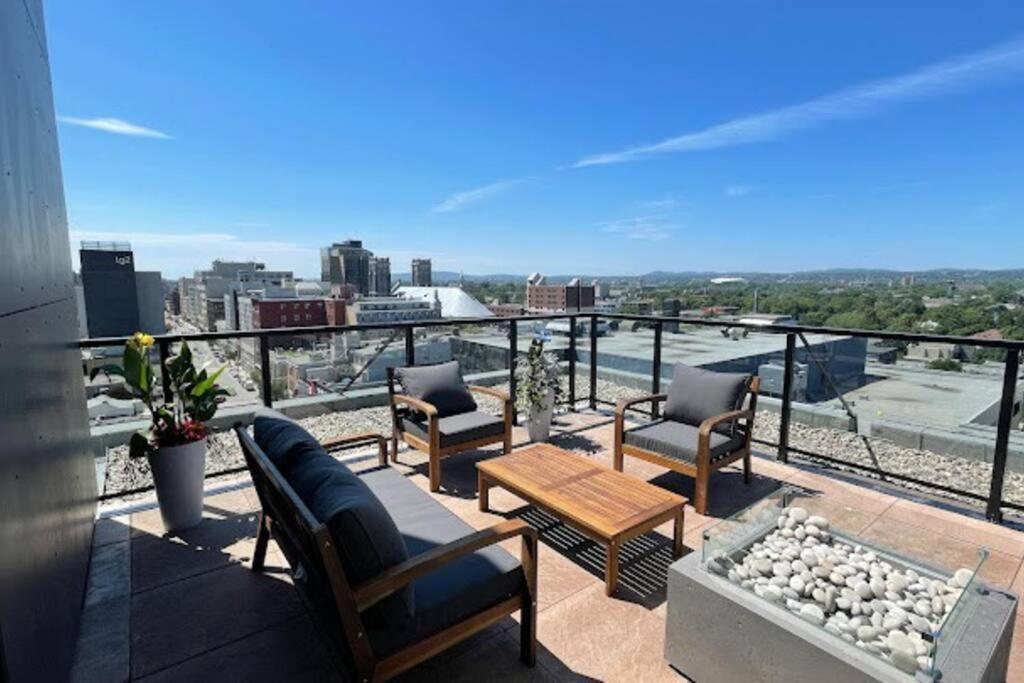 Condo Moderne, Centre-Ville Piscine, Terrasse, Gym Québec Exteriör bild
