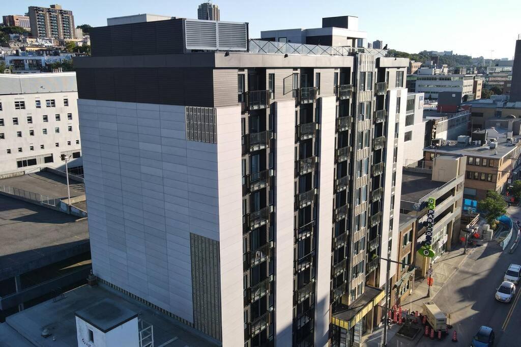 Condo Moderne, Centre-Ville Piscine, Terrasse, Gym Québec Exteriör bild