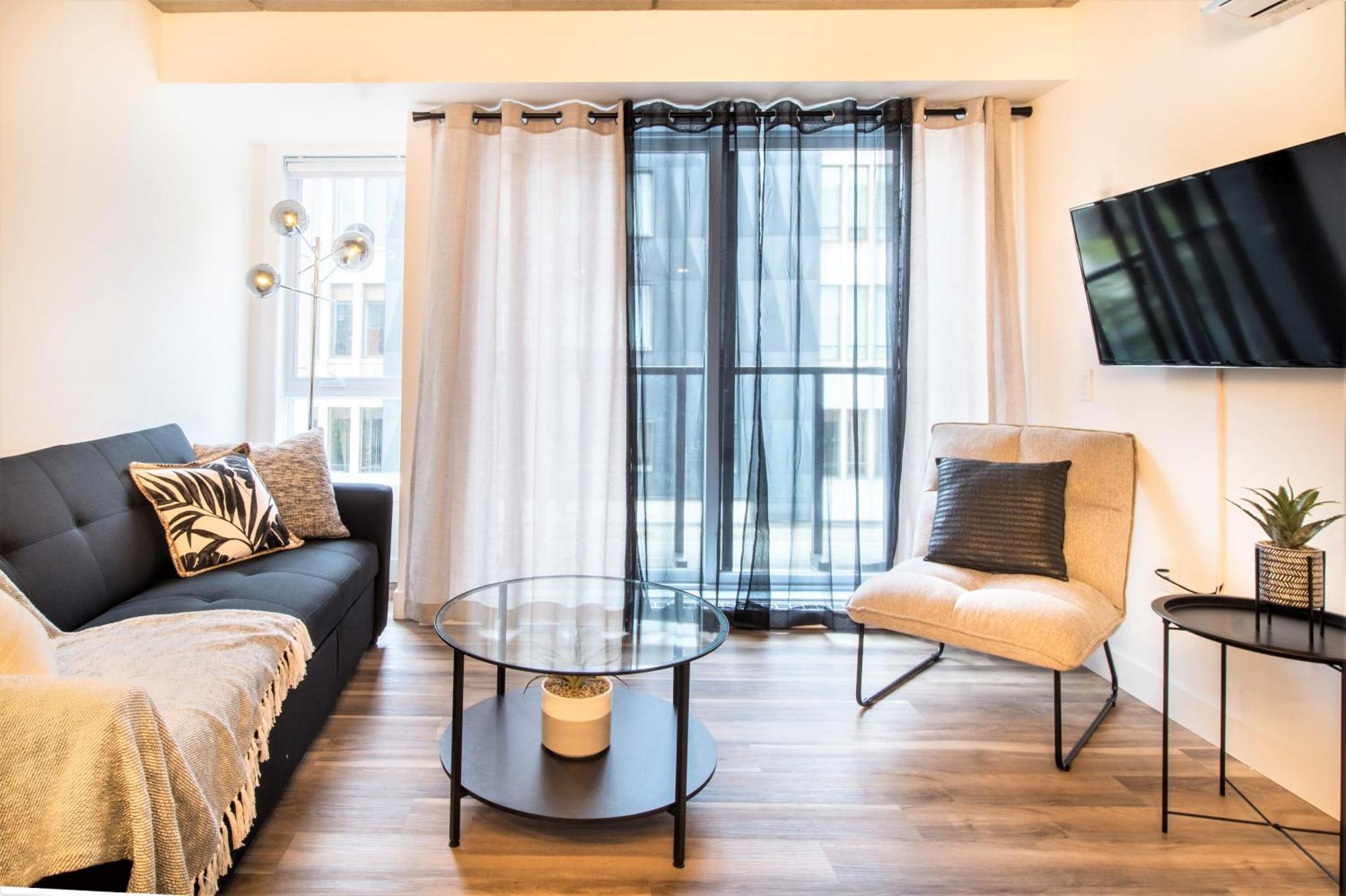 Condo Chic, Centre-Ville Piscine, Terrasse, Gym Québec Exteriör bild
